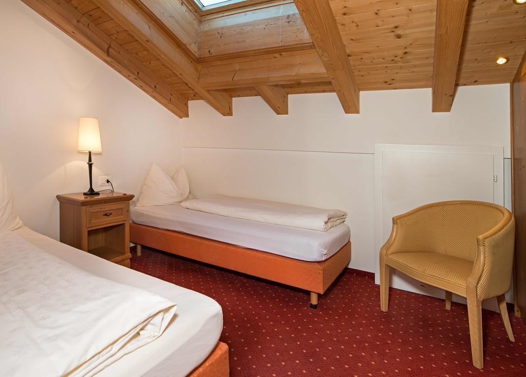 Hotel Dufour Chalet - Adults Only Zermatt Kültér fotó