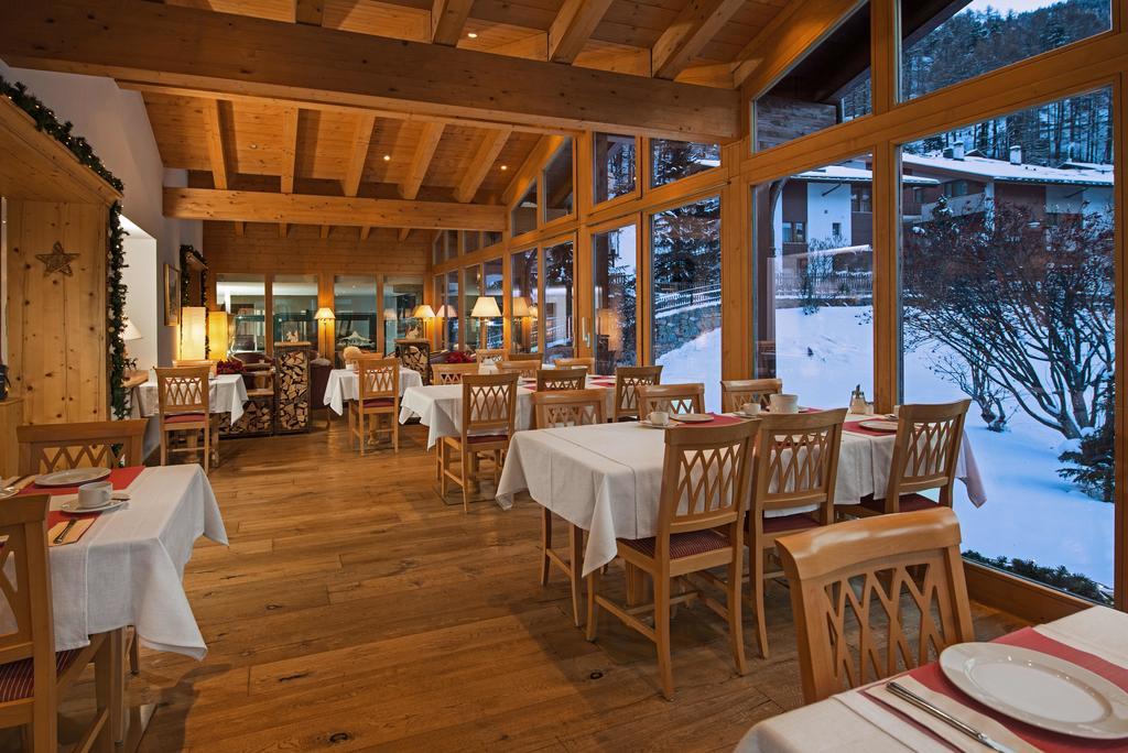 Hotel Dufour Chalet - Adults Only Zermatt Kültér fotó