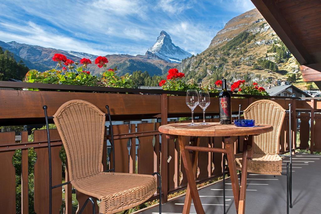 Hotel Dufour Chalet - Adults Only Zermatt Kültér fotó